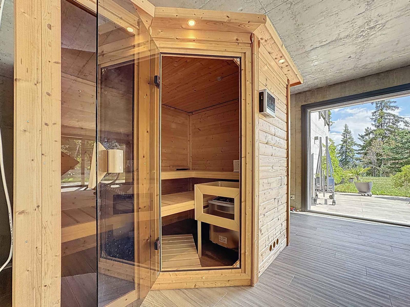 Exceptionnel chalet sur 3 niveaux avec piscine intérieure/ espace bien-être