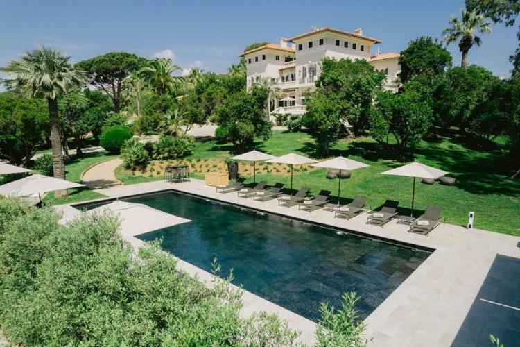 VILLA "THE ELEVEN"