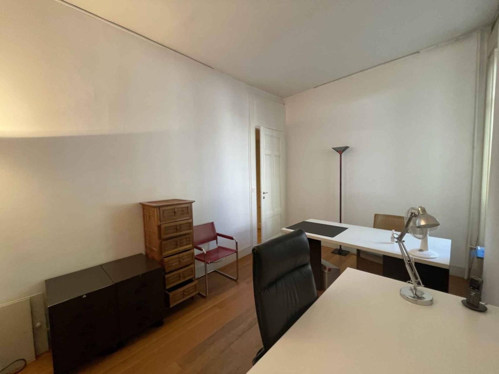 Bureau à louer quartier des bastions - 15 m2