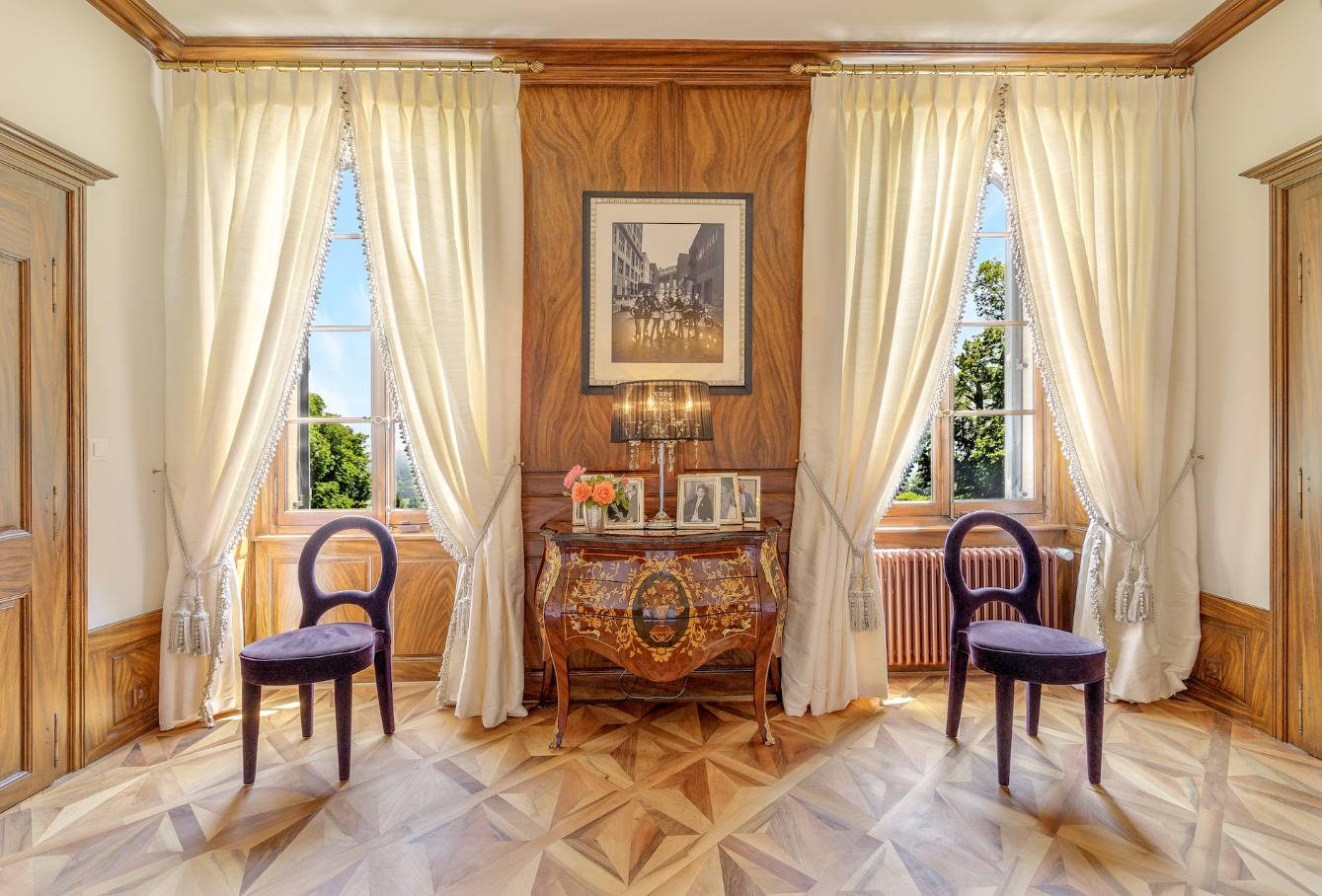 Château de Choully : L'Histoire et le Luxe au sommet de Genève