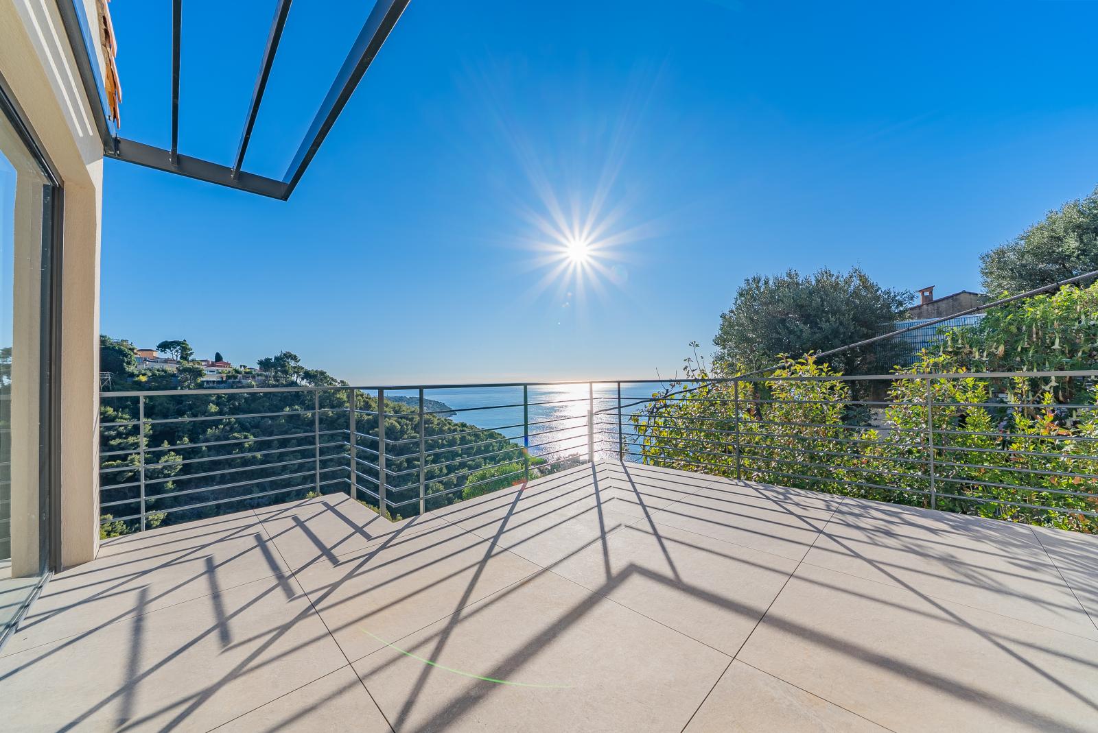 ROQUEBRUNE CAP MARTIN - NOUVELLE MAISON - 5P - VUE MER PANORAMIQUE