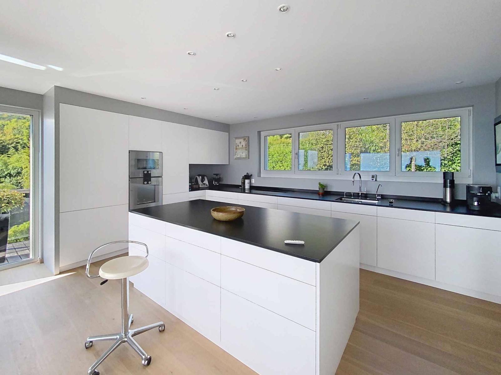 Propriété d’exception avec vue panoramique sur le lac et le Mont-Blanc