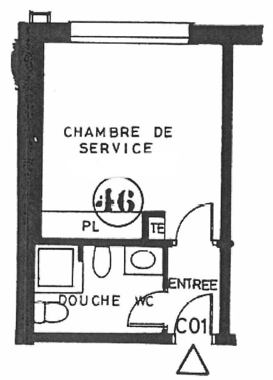 CHAMBRE DE SERVICE AVEC SANITAIRES