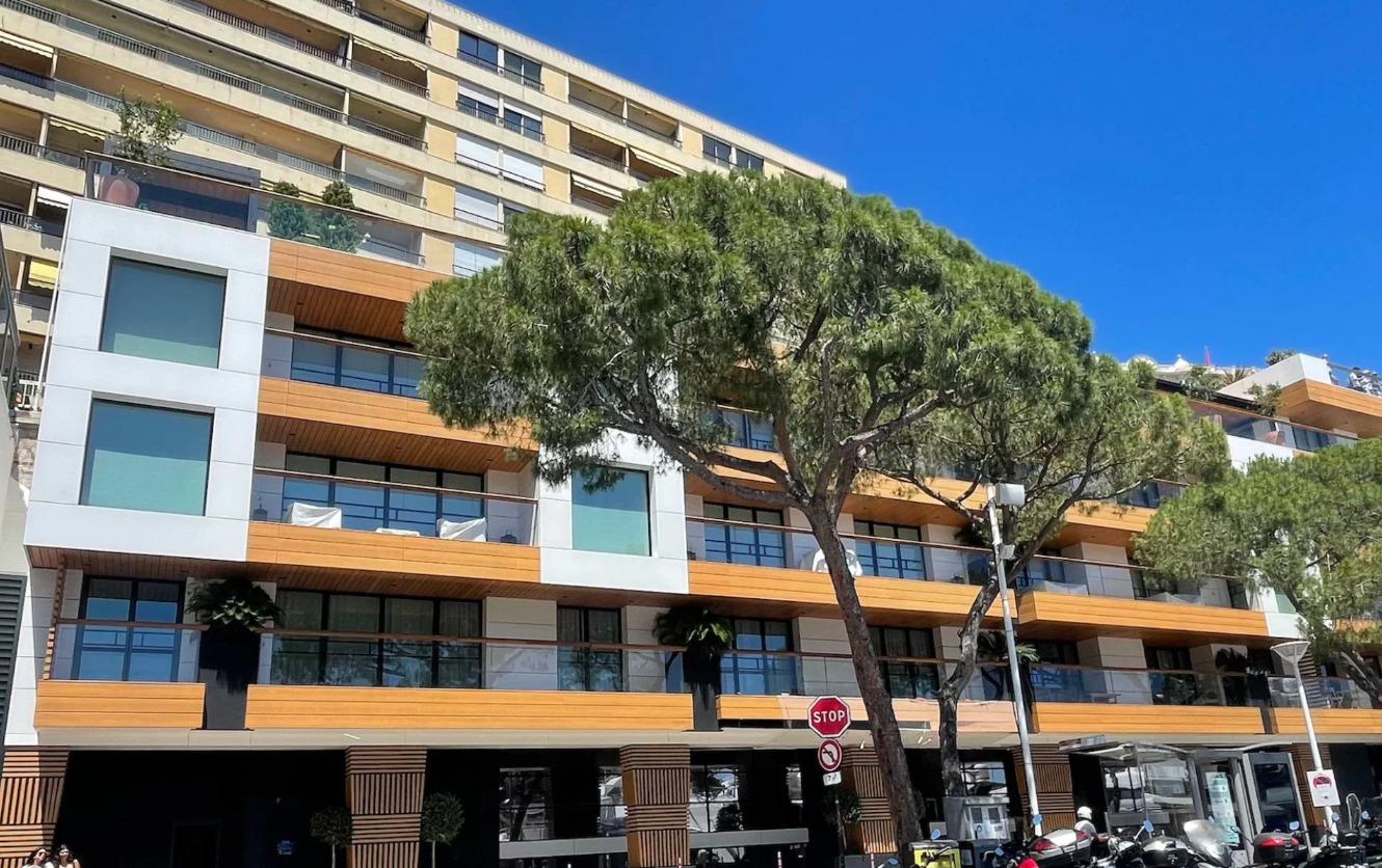 PORT HERCULE: bureau de 25m2 en location