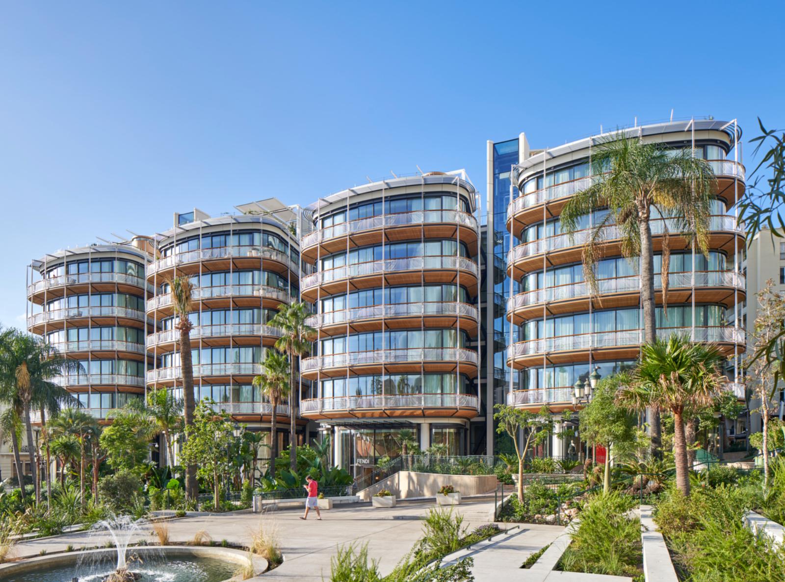 Duplex de 6 pièces dans la plus prestigieuse résidence de Monaco, le One Monte-Carlo