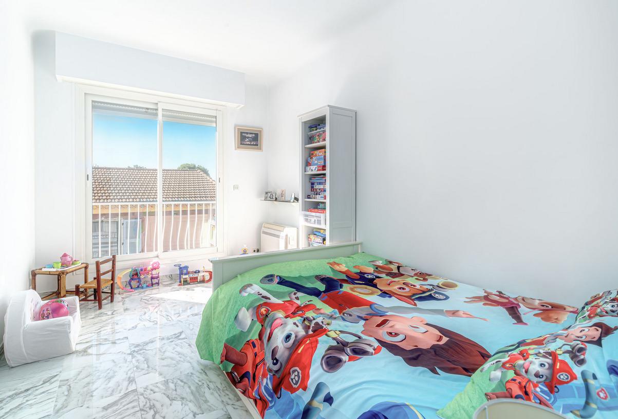 VILLA  PARK   NICE MONT BORON