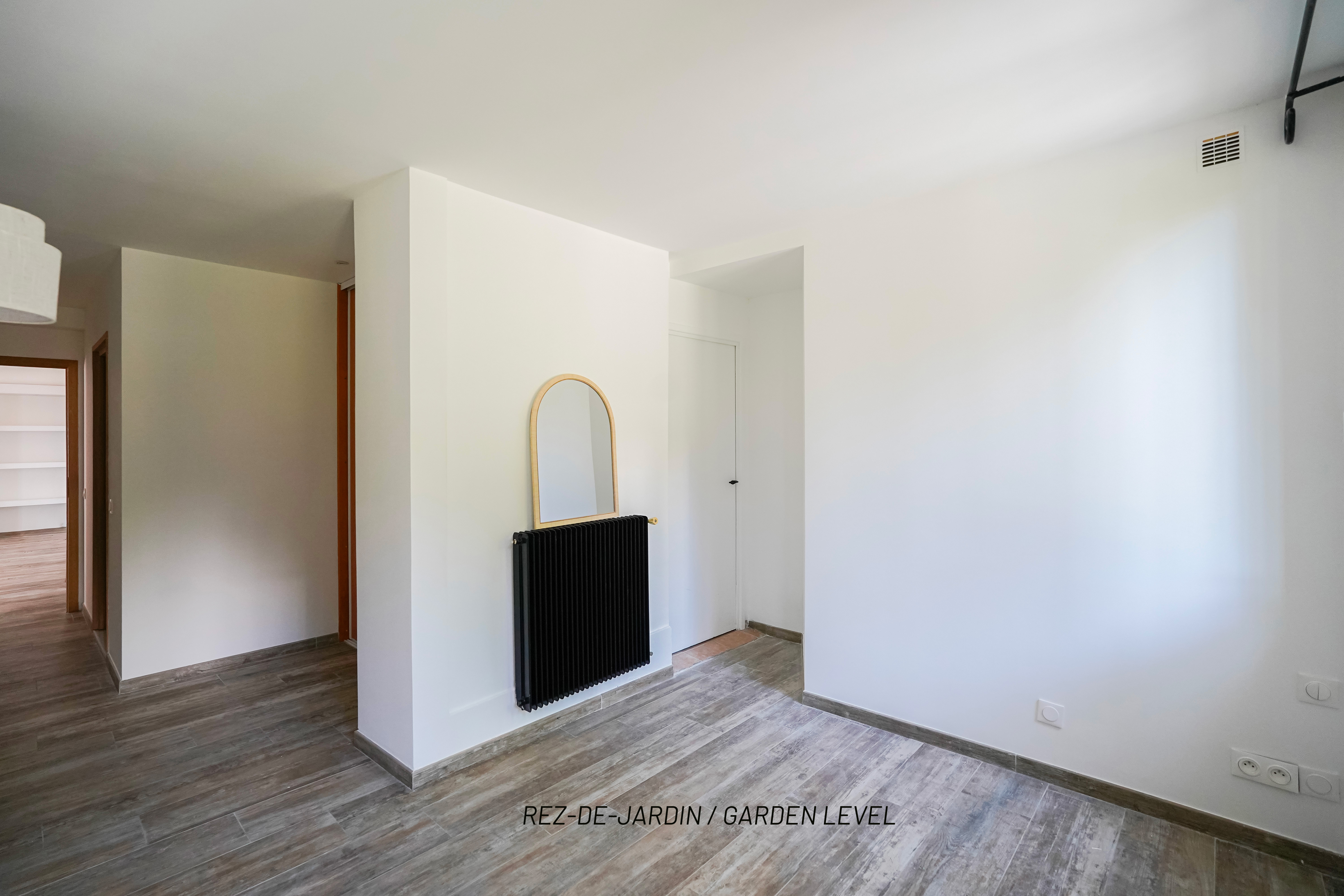 Ii25k_chambre-3-cap-d-ail-valeri-agency-by-jm-barei-1782390073.jpg