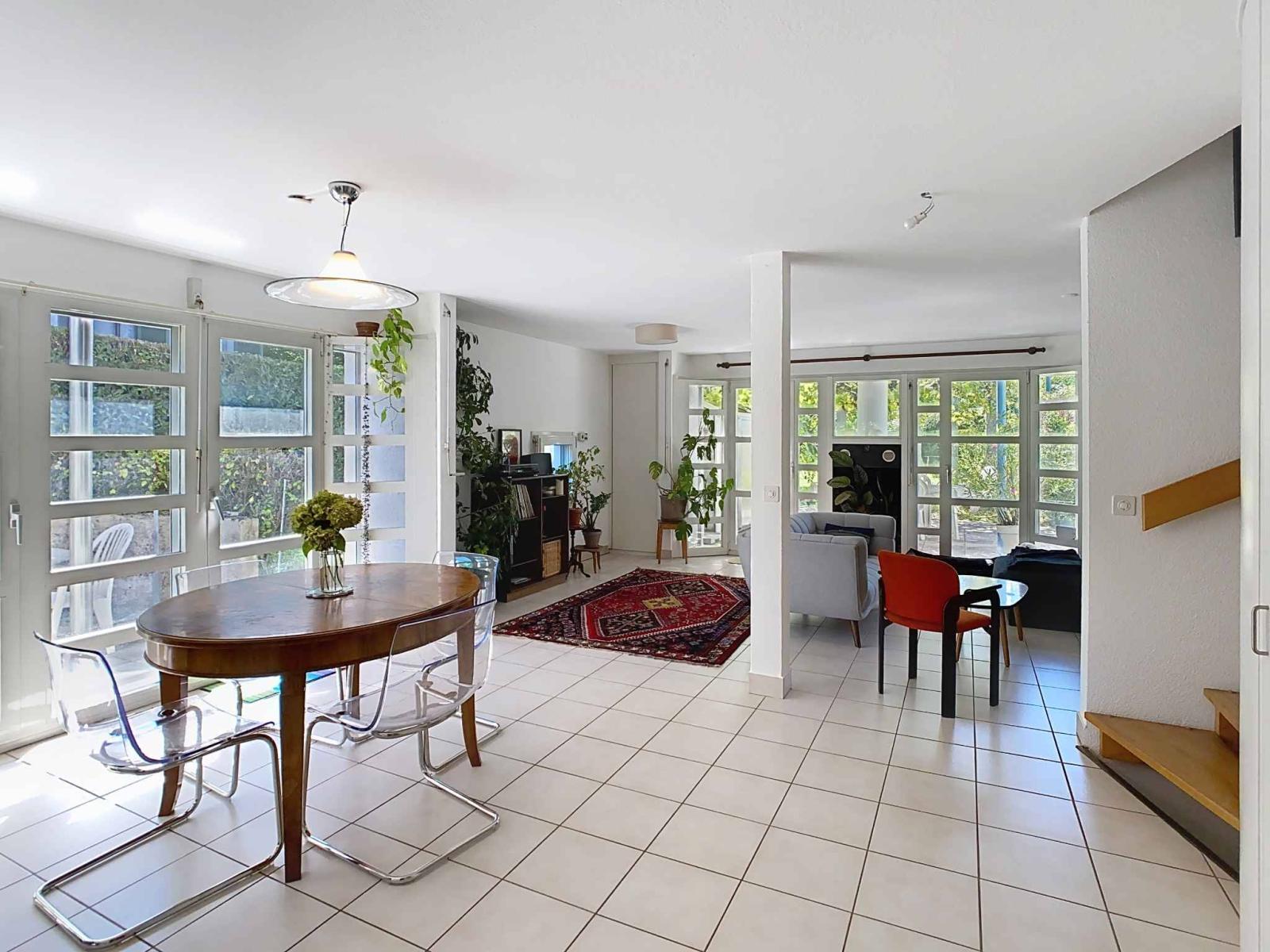 EN EXCLUSIVITE - Charmante maison mitoyenne en pignon 