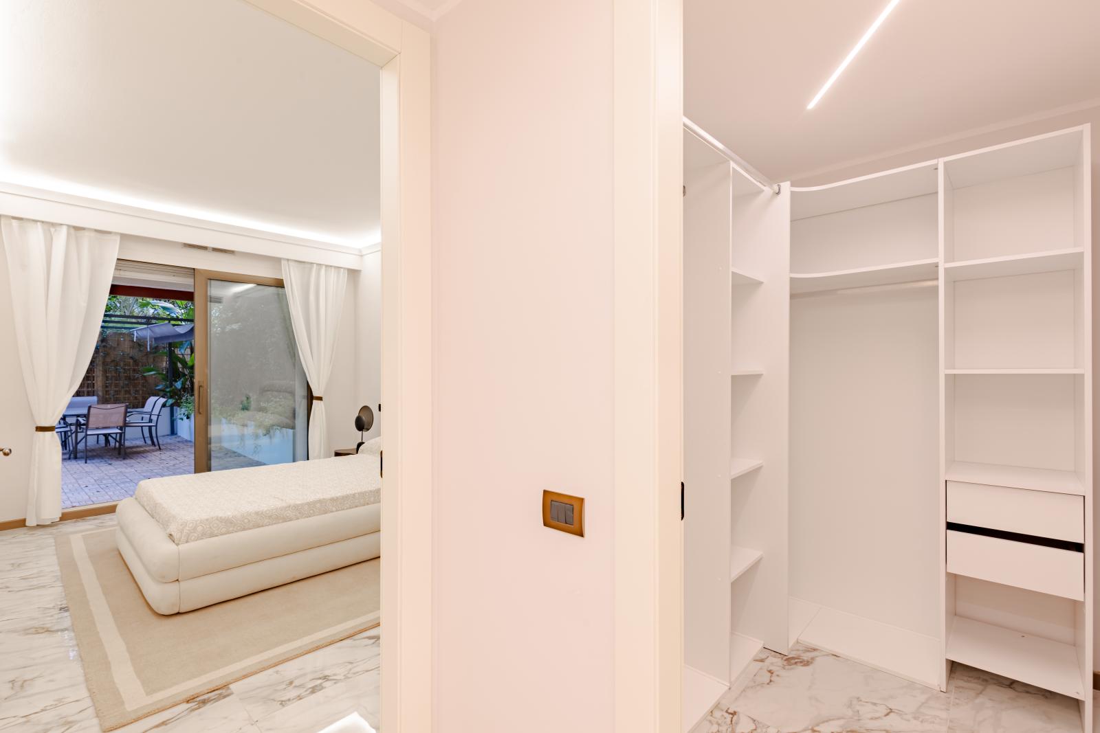 MAGNIFIQUE 2 PIECES ENTIEREMENT RENOVE