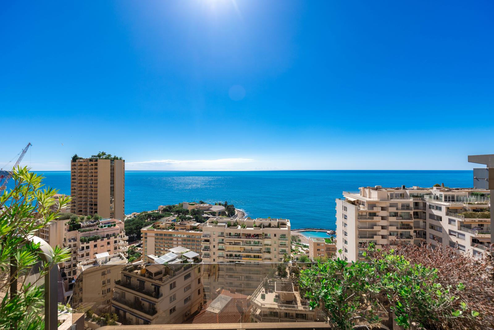 SUPERBE PENTHOUSE AVEC PISCINE