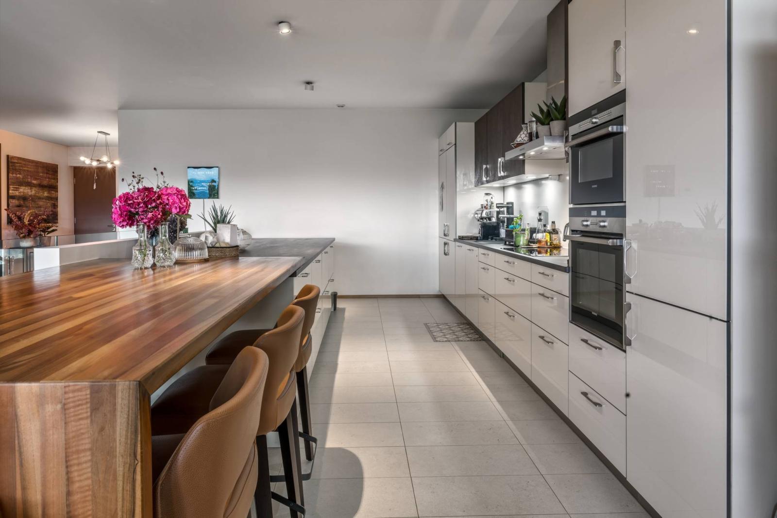 EN EXCLUSIVITÉ - Magnifique duplex de 5 chambres avec terrasses et jardins