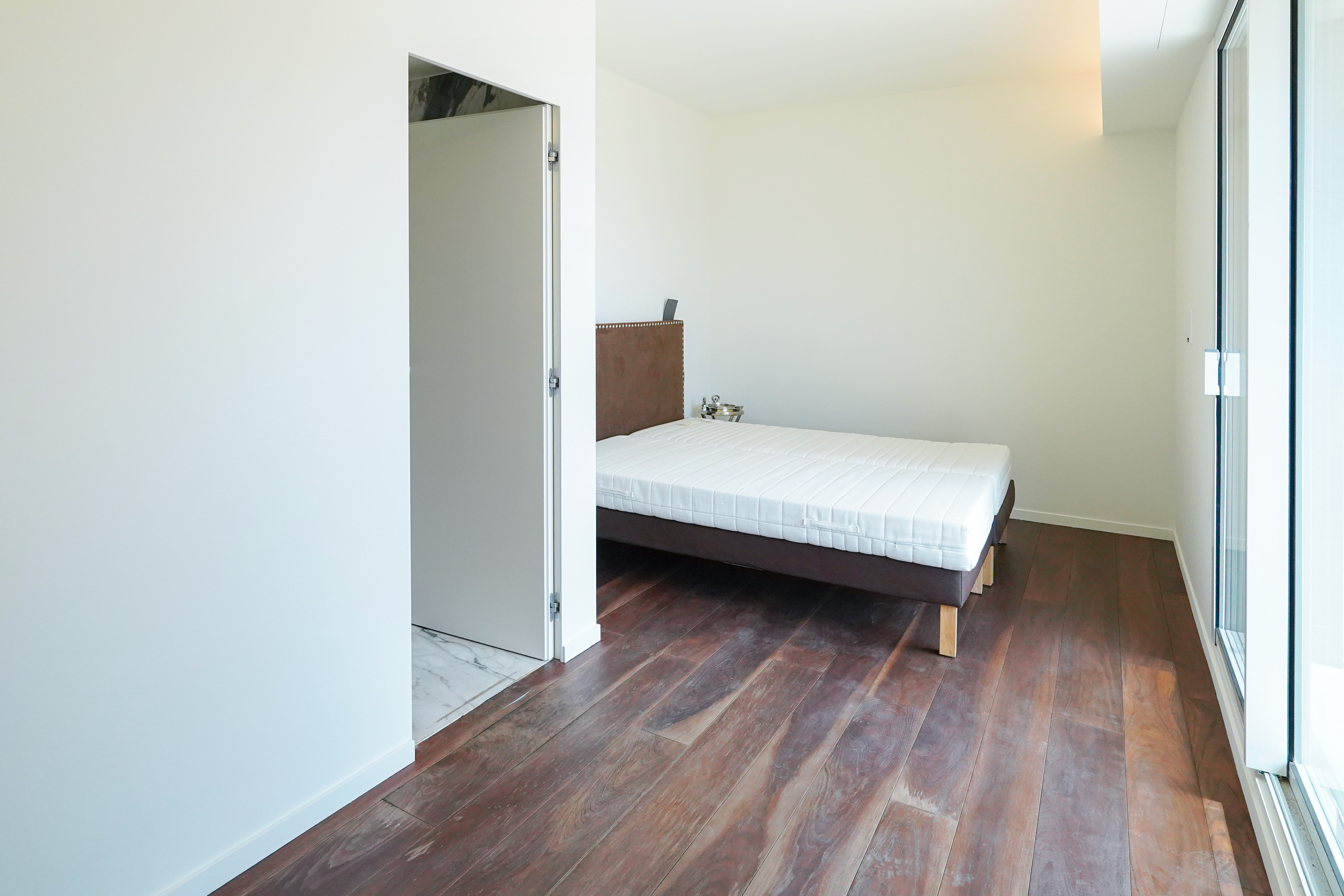J5C9t_chambre-4-villa-annonciade-barnes-valeri-agency-monaco-1779292087.jpg