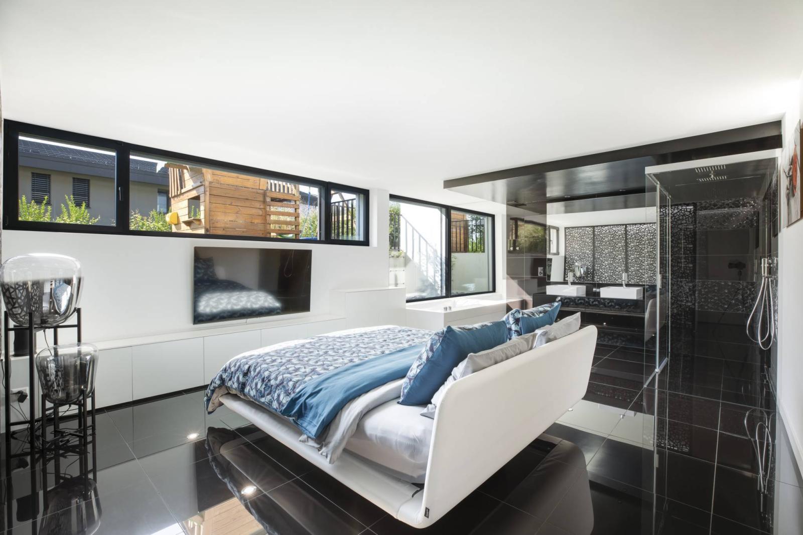 SPLENDIDE VILLA CONTEMPORAINE AVEC VUE