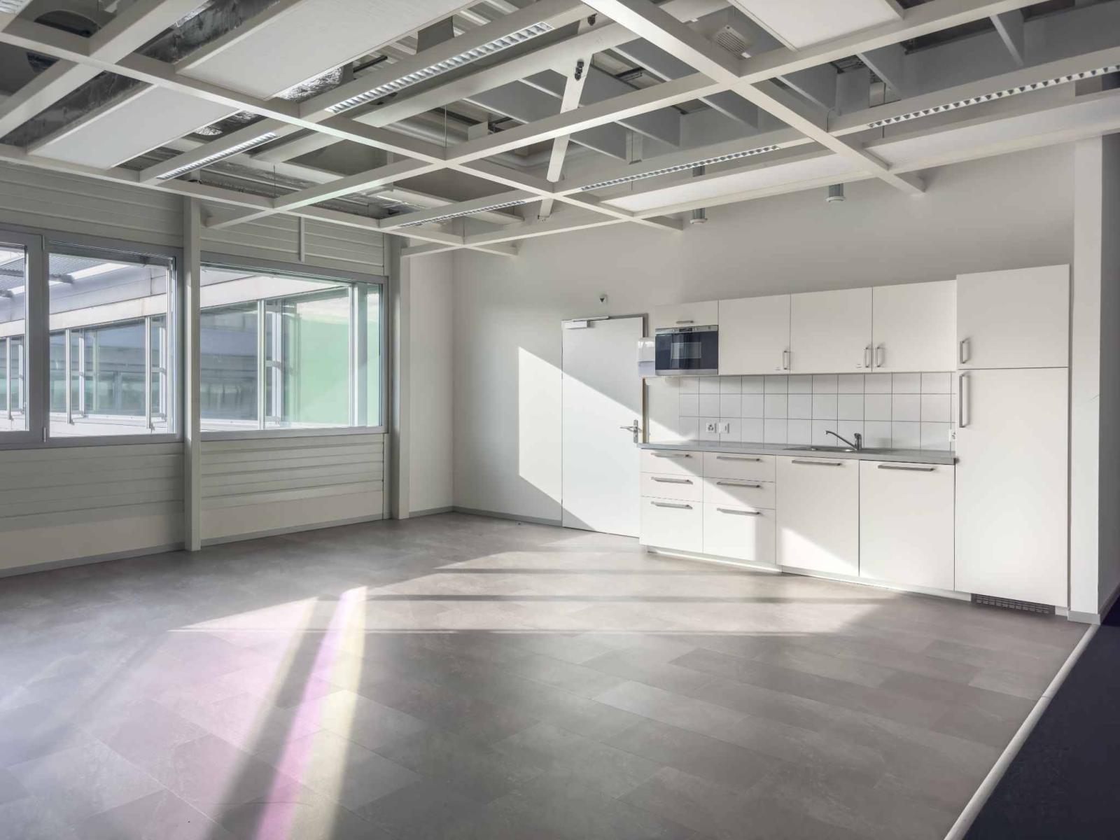 Vernier - Surface de 1309 m2 en attique - Immeuble IKEA