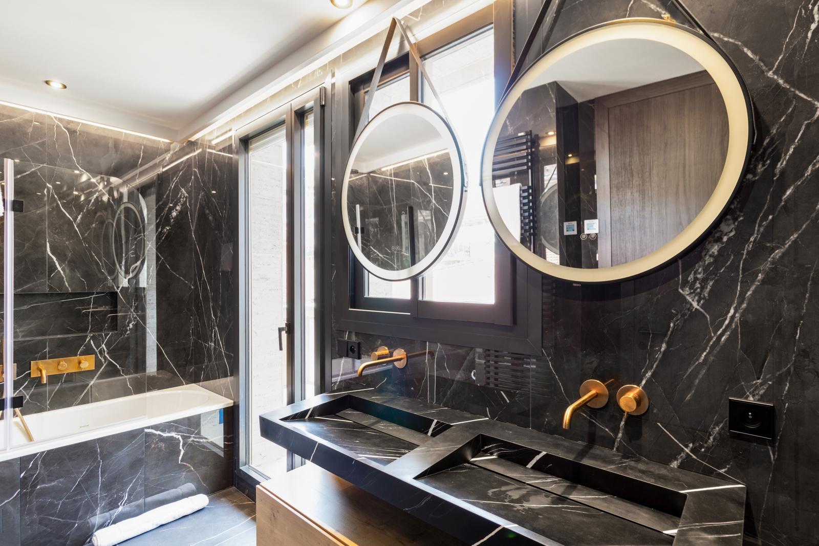 3 Pièces rénové avec terrasses et vue dégagée, à deux pas du Carré d’Or