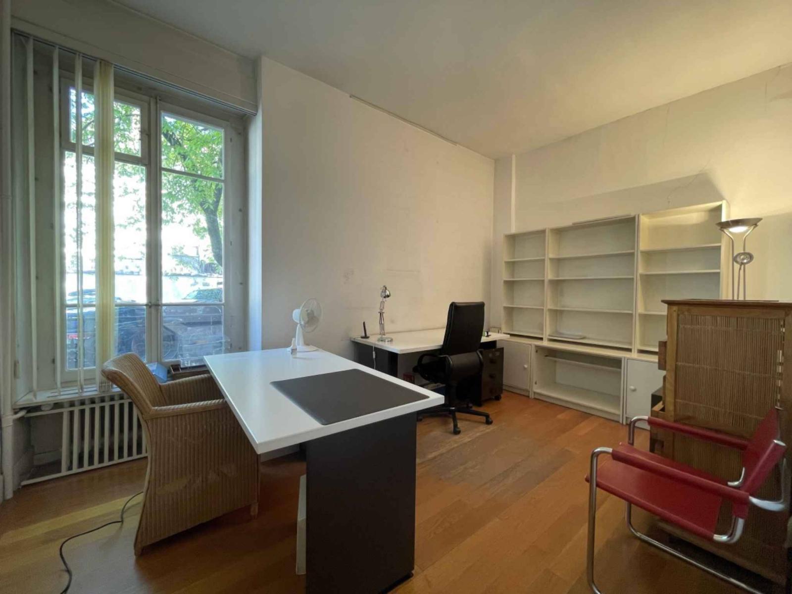 Bureau à louer quartier des bastions - 15 m2