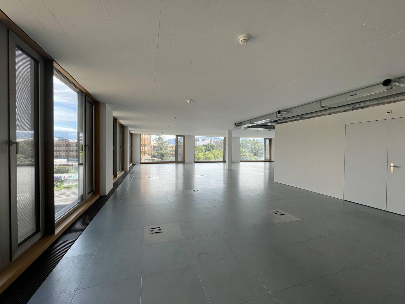 Bureaux modernes et lumineux à louer – Secteur Aéroport