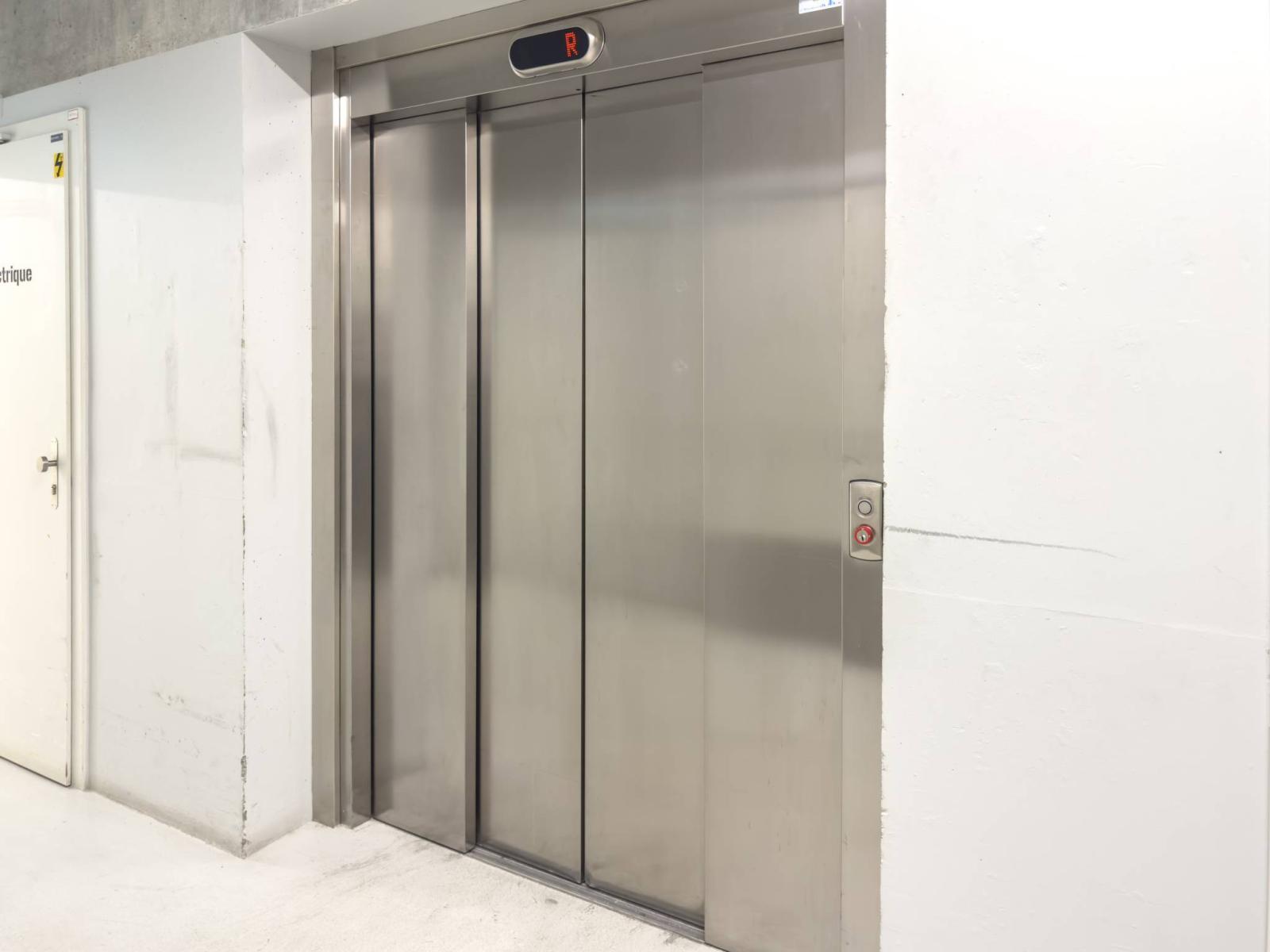 Superbes surfaces d'ateliers dès 150m2 à louer à Plan-les-Ouates