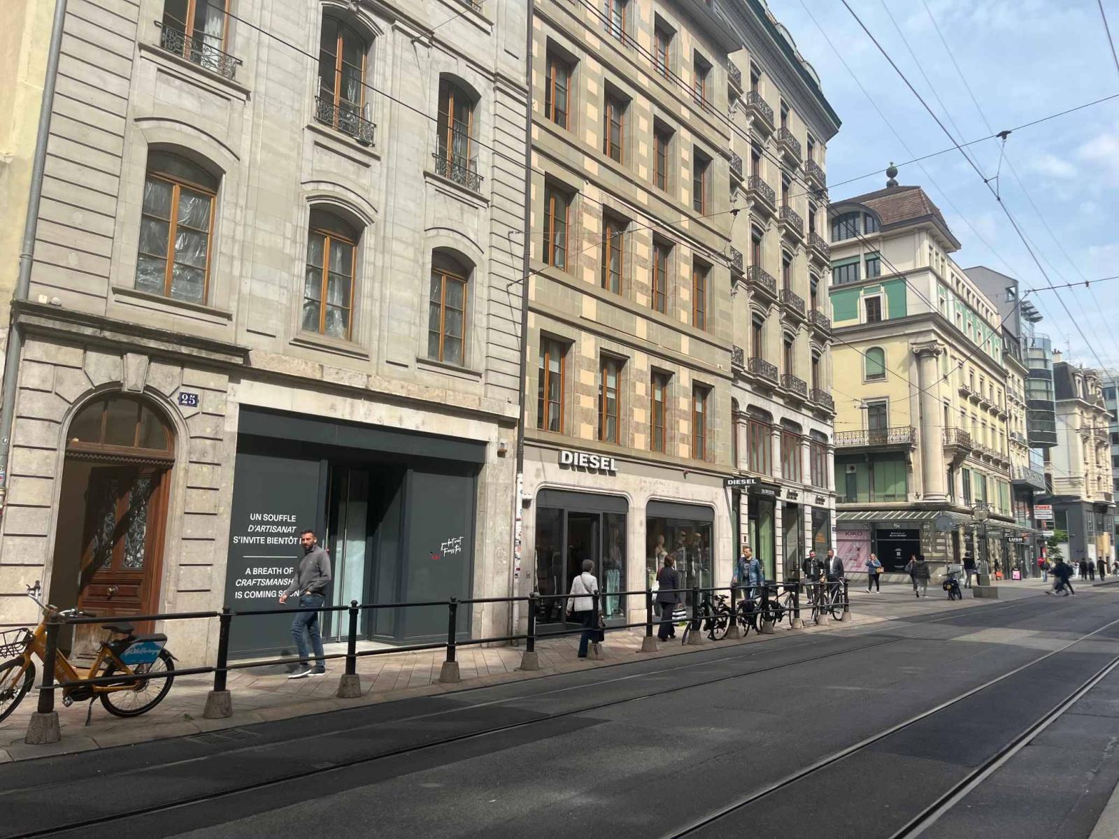 BUREAUX D’EXCEPTION DE 177 M² - RUE DE LA CROIX-D’OR