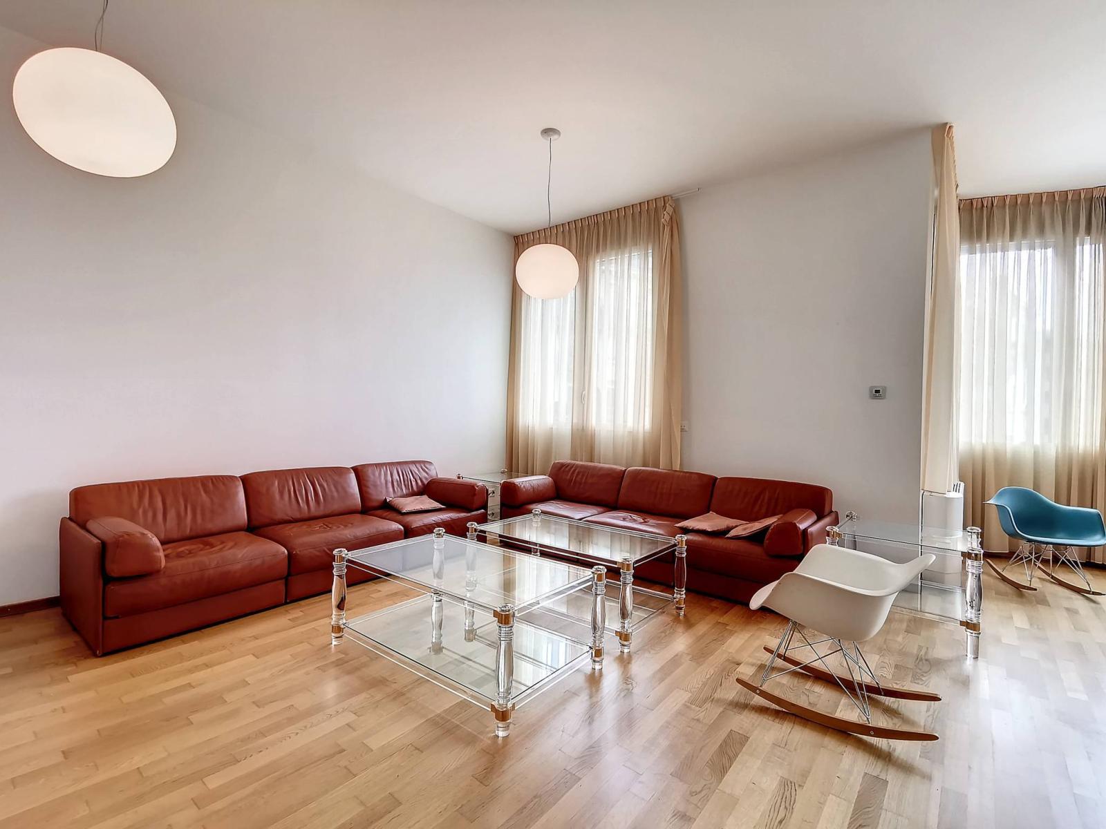 Appartement de 3.5 pièces avec vue spectaculaire sur le lac