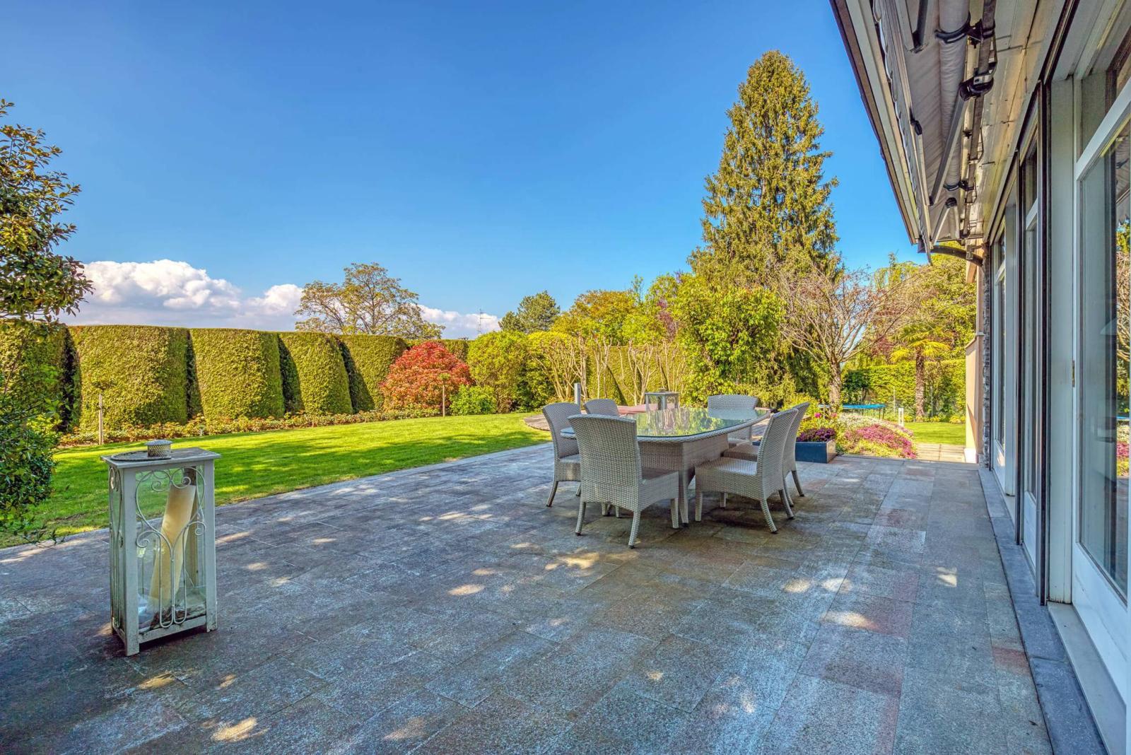 Charmante maison à rénover avec vue sur lac