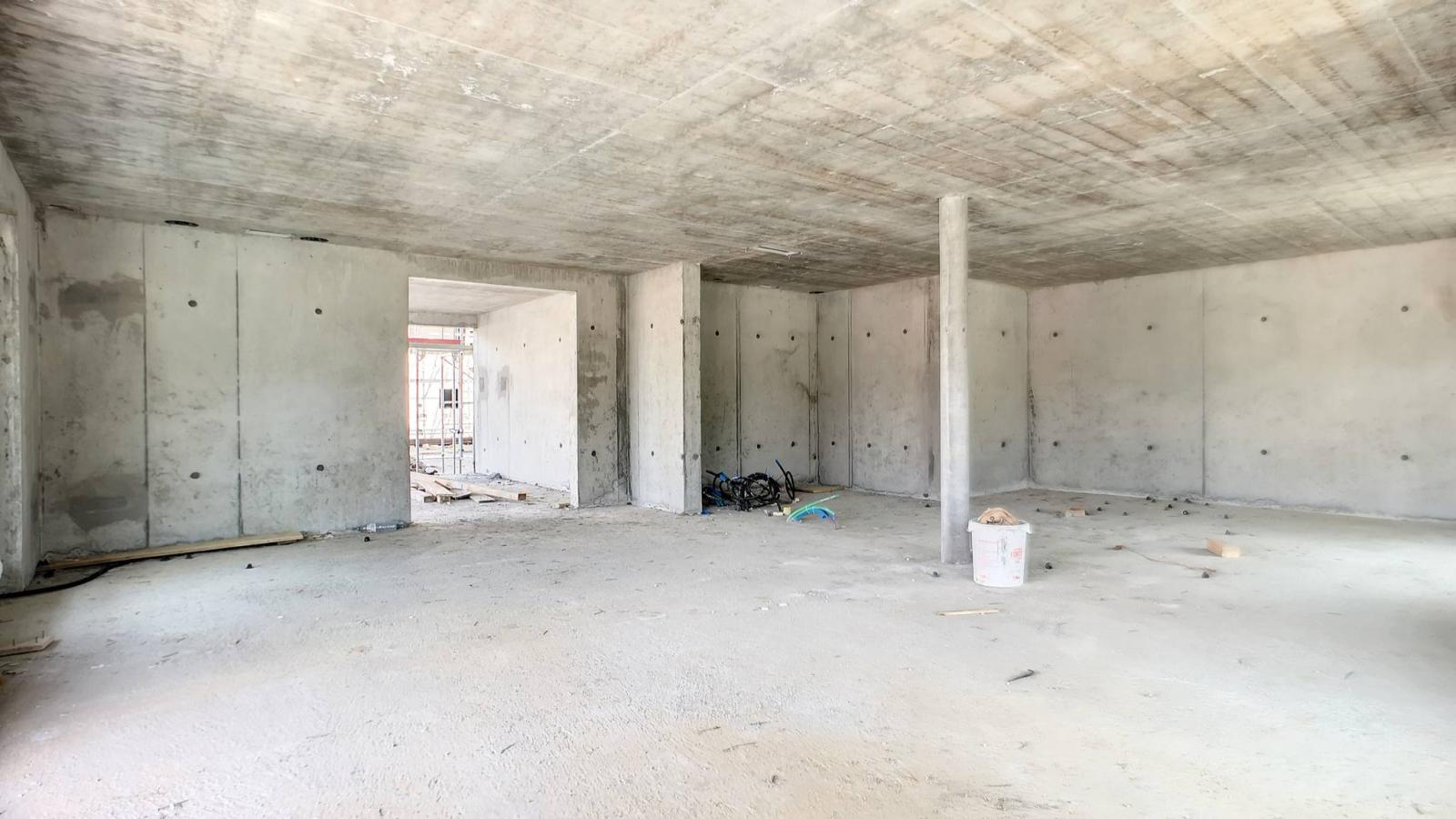 NEUF ! Arcade commerciale de 71 m² avec grande terrasse