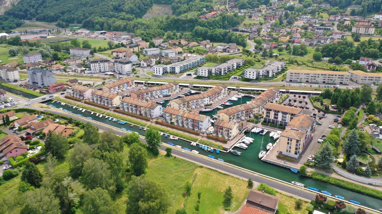 Unique et superbe duplex de 4,5 pièces à la Marina