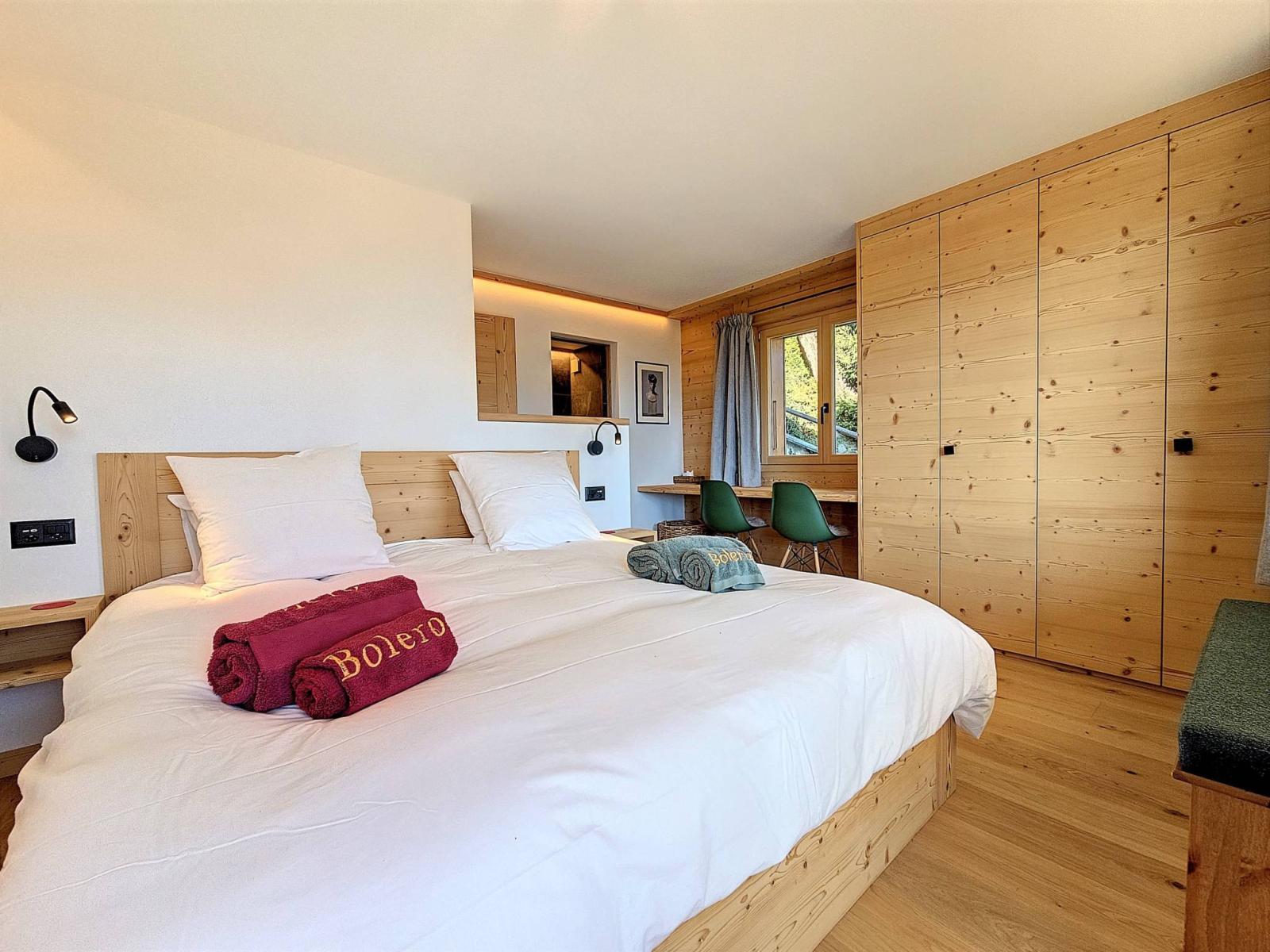 Magnifique Duplex | 4 Chambres Entièrement Rénové à Verbier!