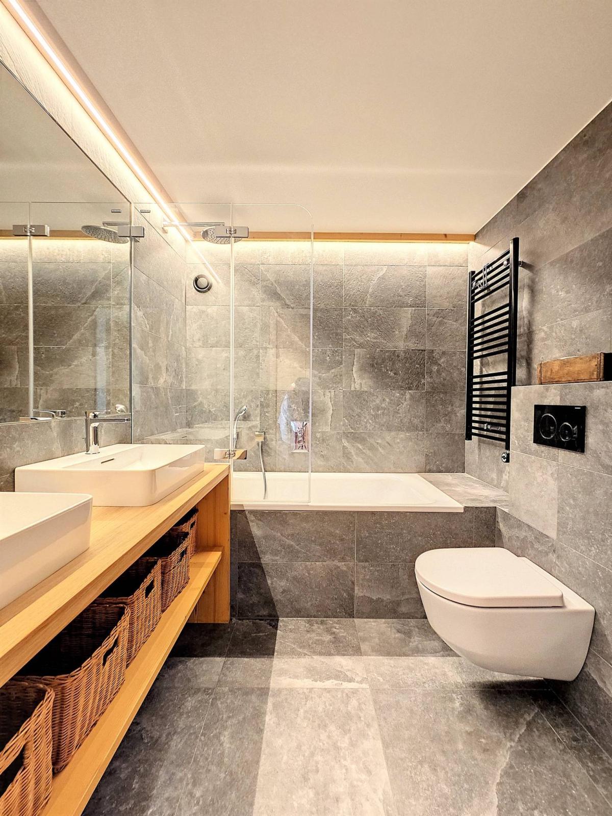 Magnifique Duplex | 4 Chambres Entièrement Rénové à Verbier!