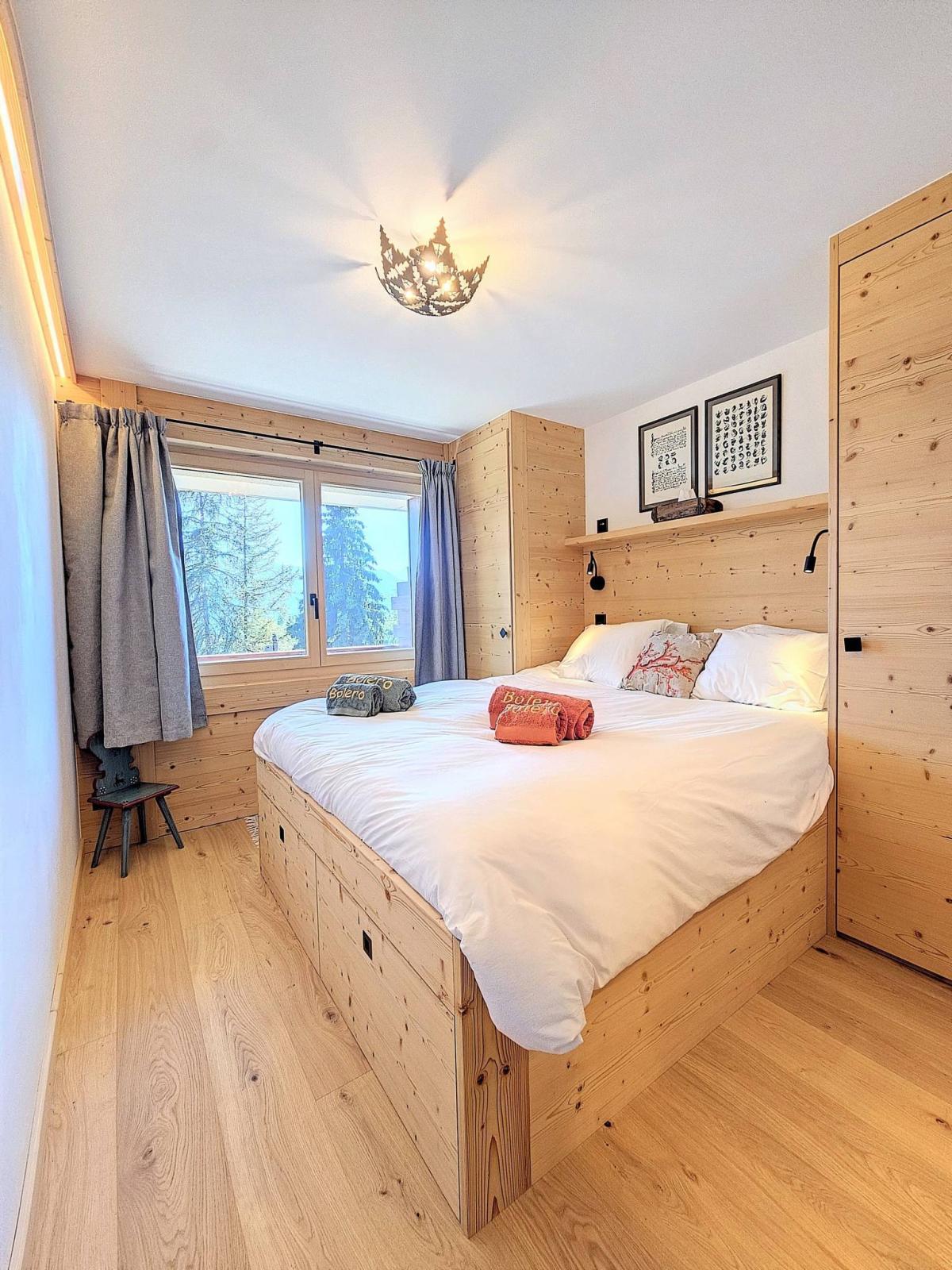 Magnifique Duplex | 4 Chambres Entièrement Rénové à Verbier!