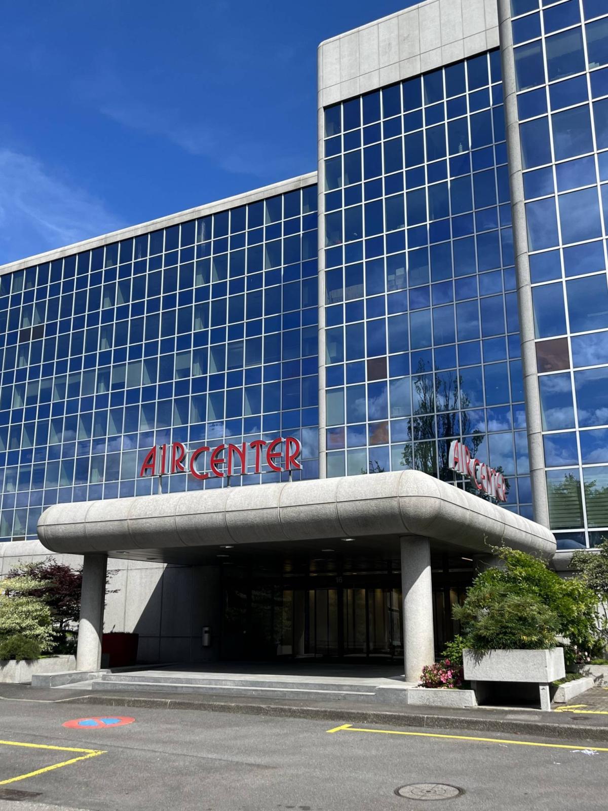 Bureaux lumineux, à deux pas de Blandonnet Centre - 125m2