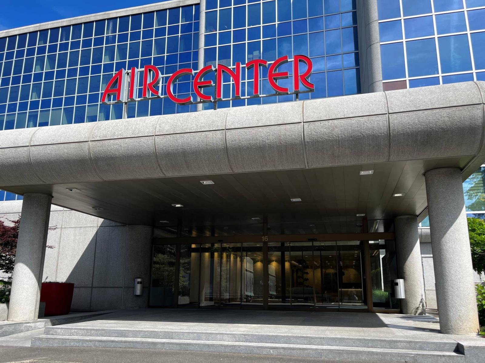 Bureaux lumineux, à deux pas de Blandonnet Centre - 125m2