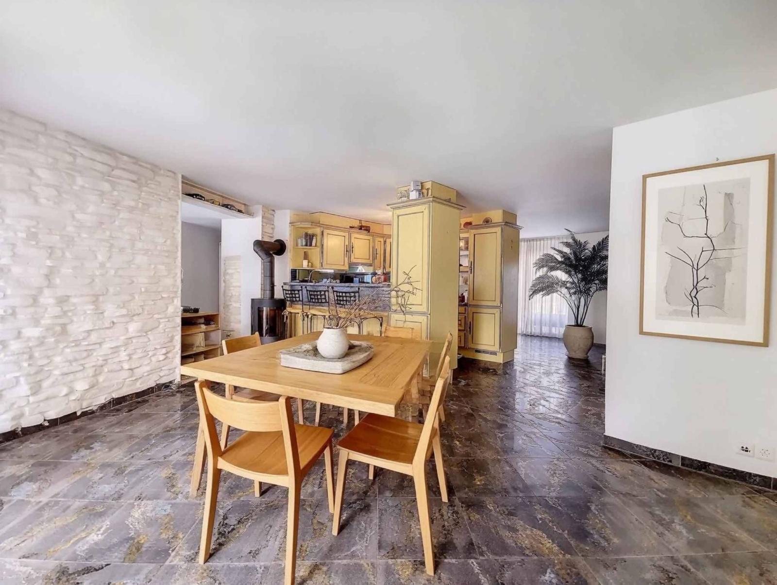 Unique et superbe duplex de 4,5 pièces à la Marina