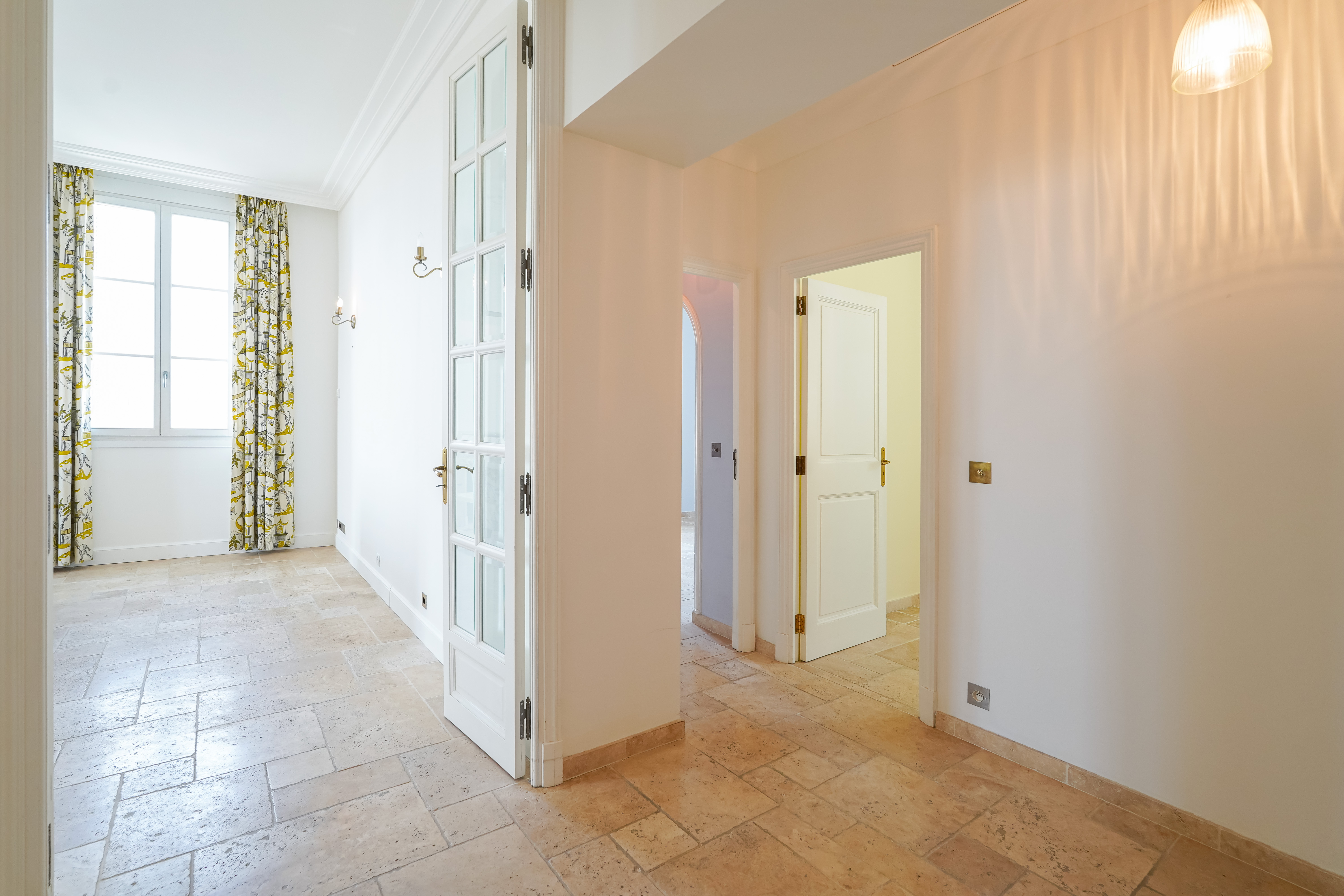 kc6zE_couloir-2-beaulieu-sur-mer-1756367006.jpg