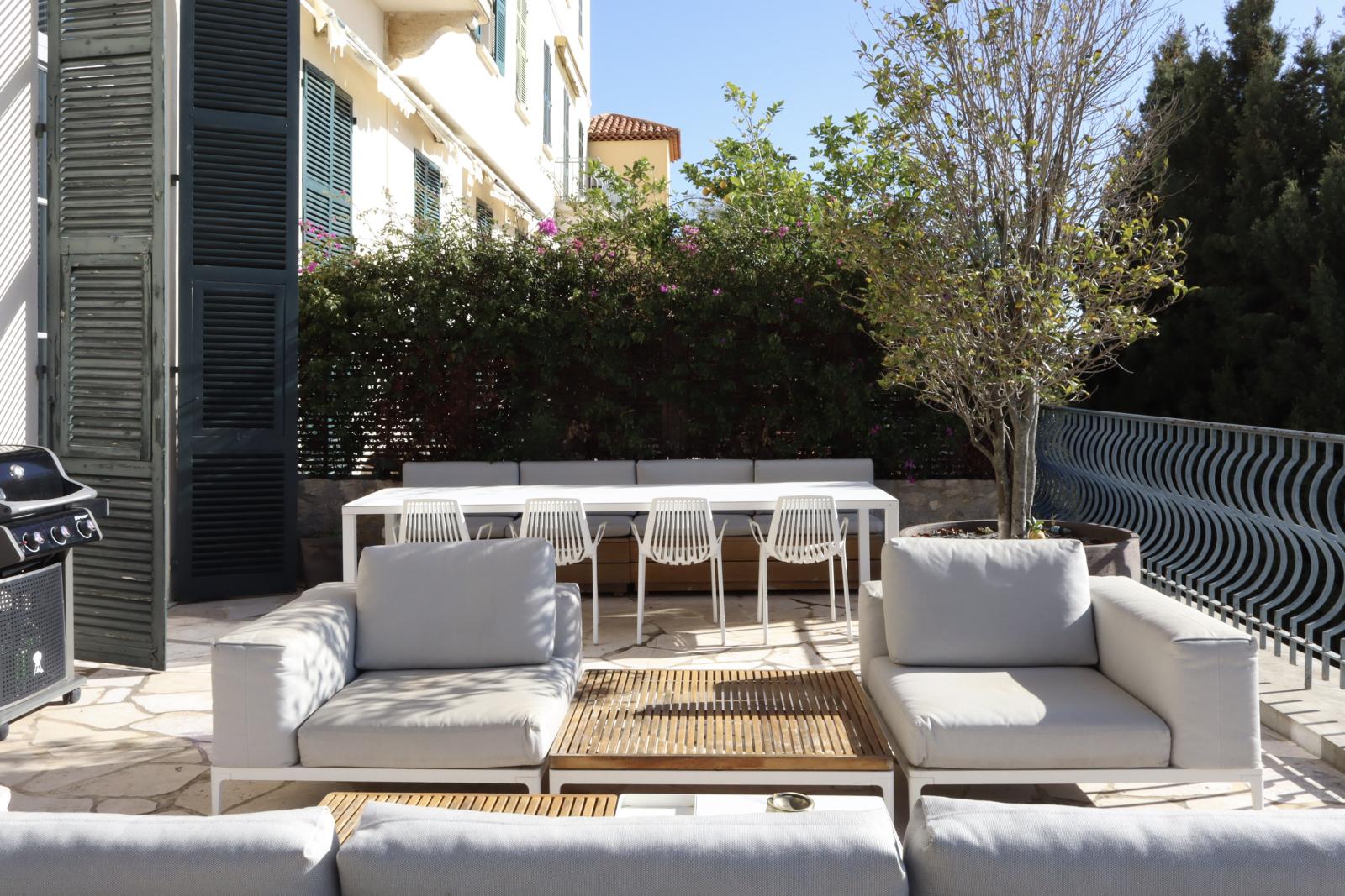 ROQUEBRUNE-CAP-MARTIN - TRIPLEX - CHATEAU DE LA MER - MATERIAUX HAUT DE GAMME - VUE MER