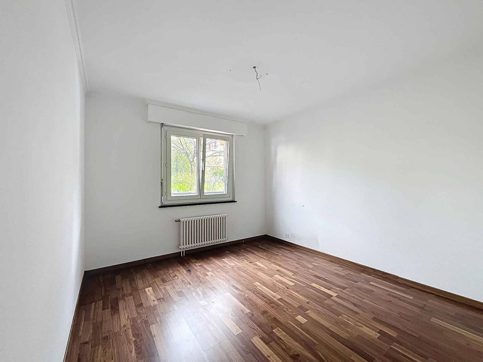 Appartement de 4,5 pièces avec balcon et vue dégagée
