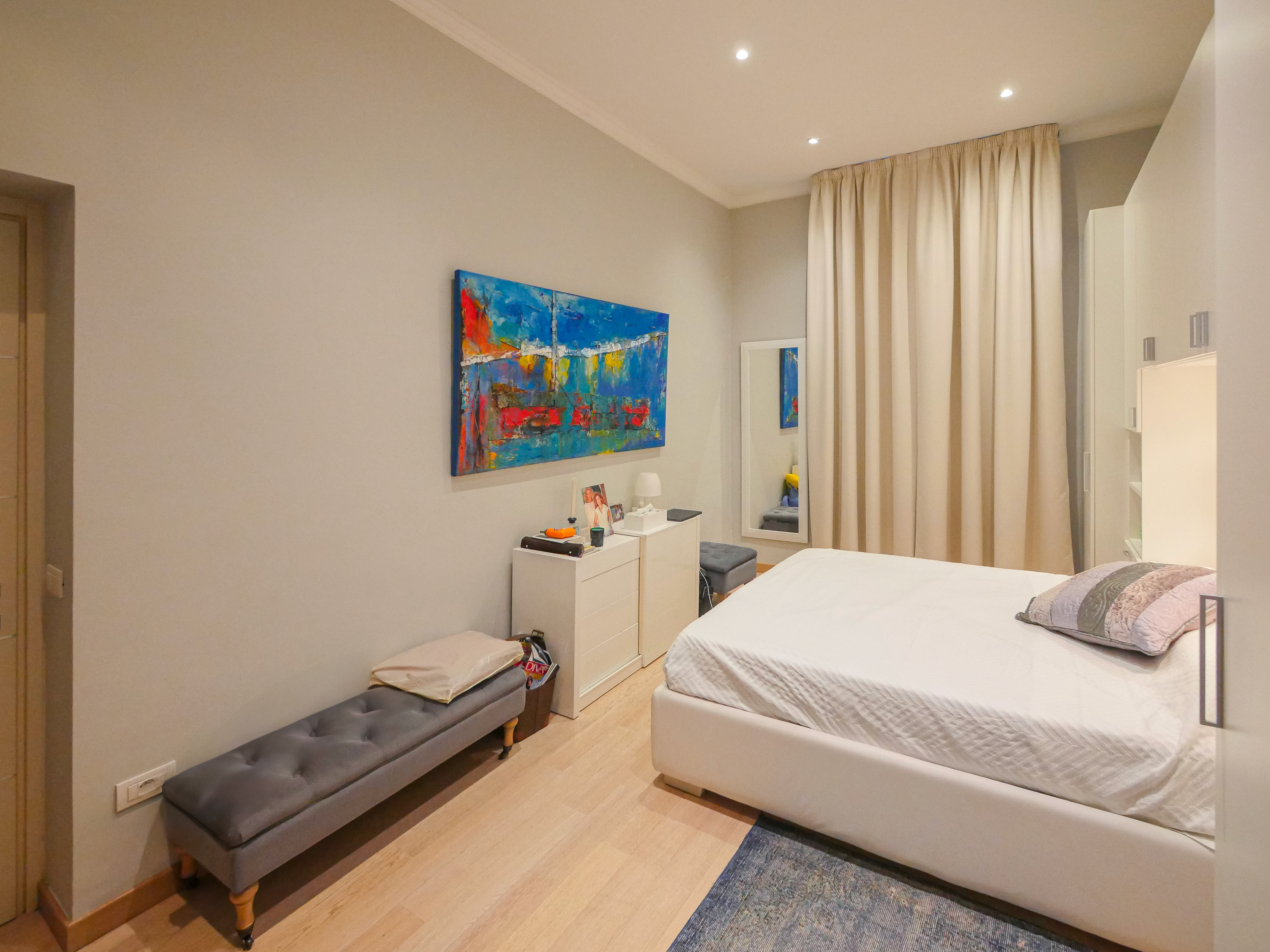 kkTzL_monte-carlo-chambre-valeri-agency-1774972996.jpg