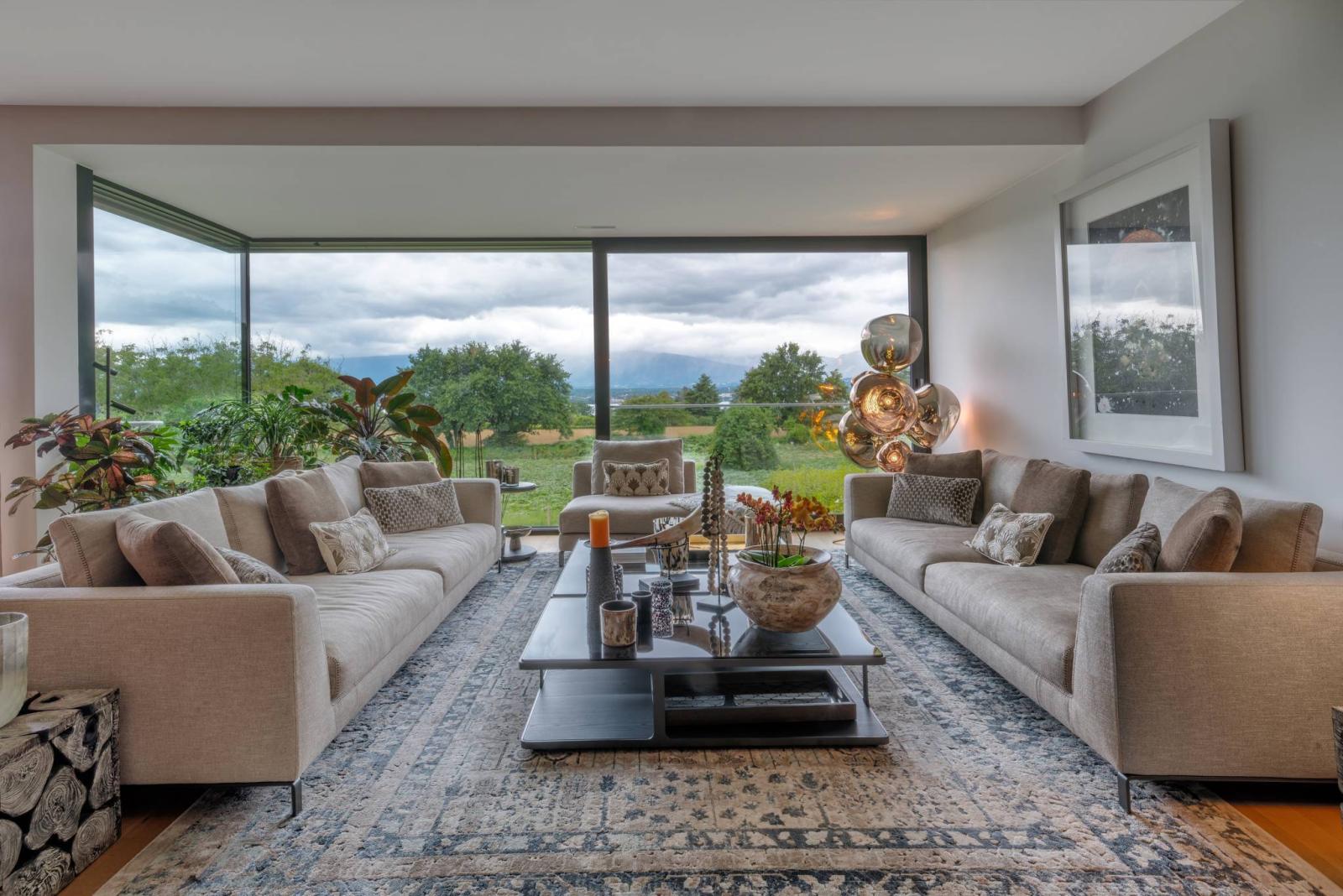 EN EXCLUSIVITÉ - Magnifique duplex de 5 chambres avec terrasses et jardins