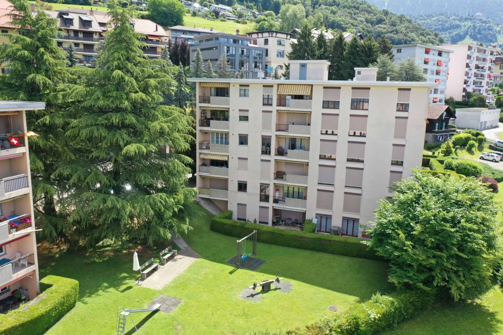 Au dernier étage, appartement de 3.5 pièces avec vue lac