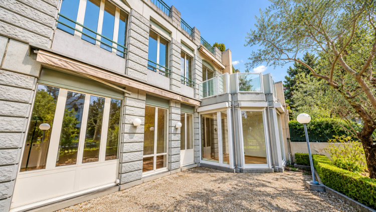 À vendre : Hôtel particulier familial - Rive gauche