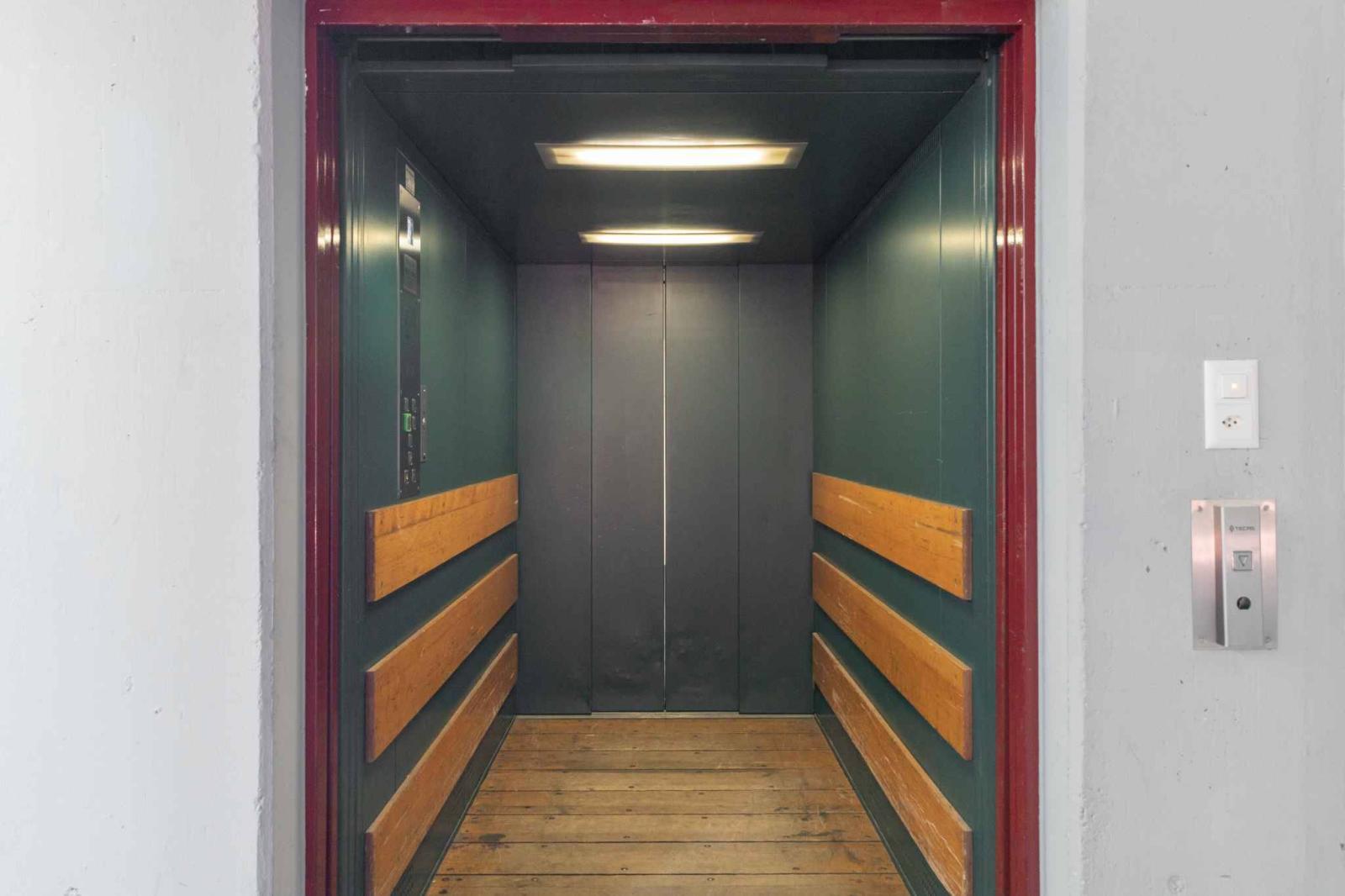Surface polyvalente de 205m² à Meyrin