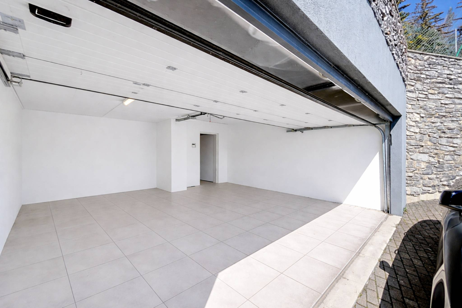Propriété de 6.5 pièces avec piscine et vue à couper le souffle