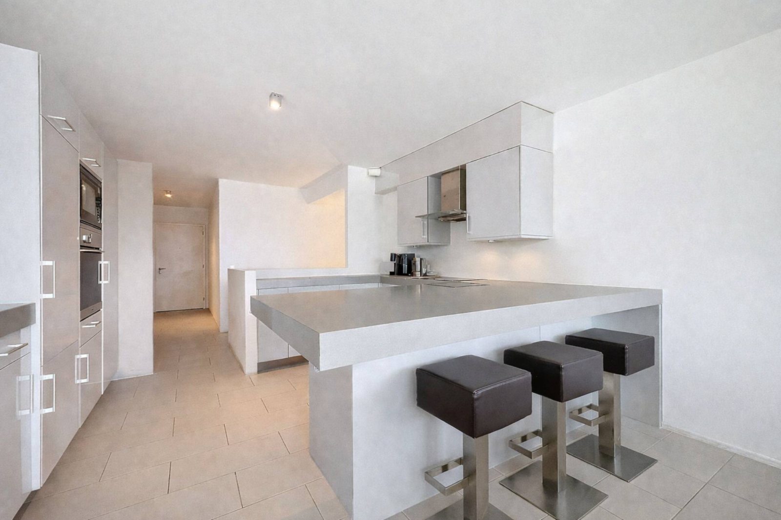 Duplex contemporain avec jardin privatif et vue sur les Alpes à Pully Sud