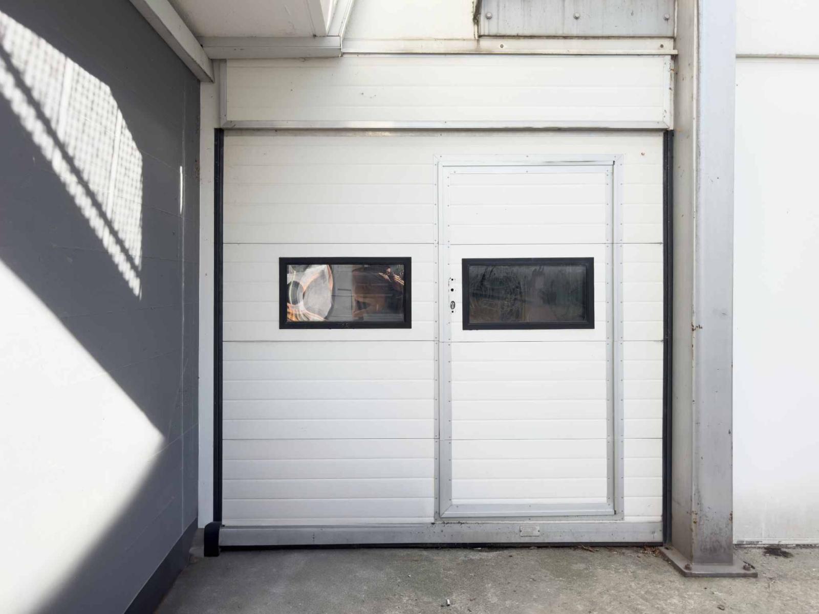 BÂTIMENT MULTIFONCTIONNEL DE 3 NIVEAUX À MEYRIN