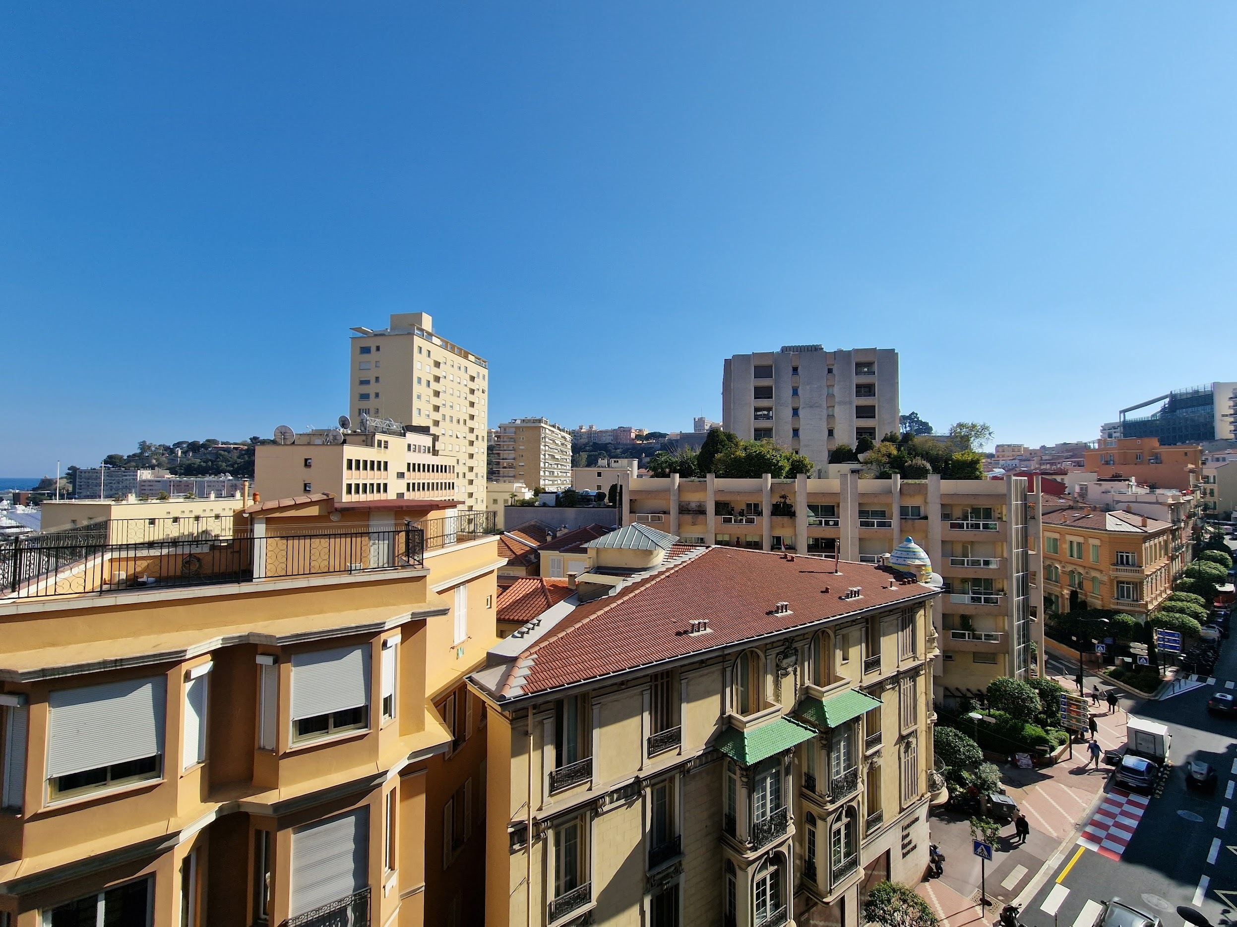 lfru7_aaaaaa-1677580791.jpg
