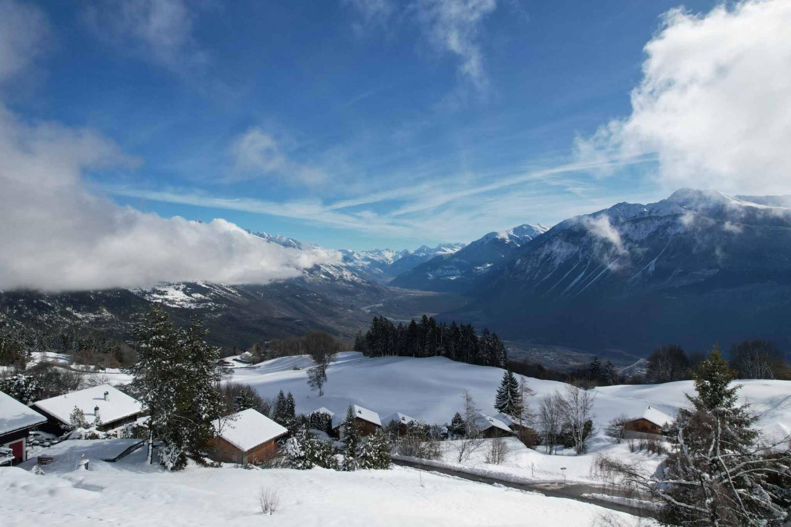RARE - MAGNIFIQUE CHALET DE 5 CHAMBRES AVEC VUE PANORAMIQUE