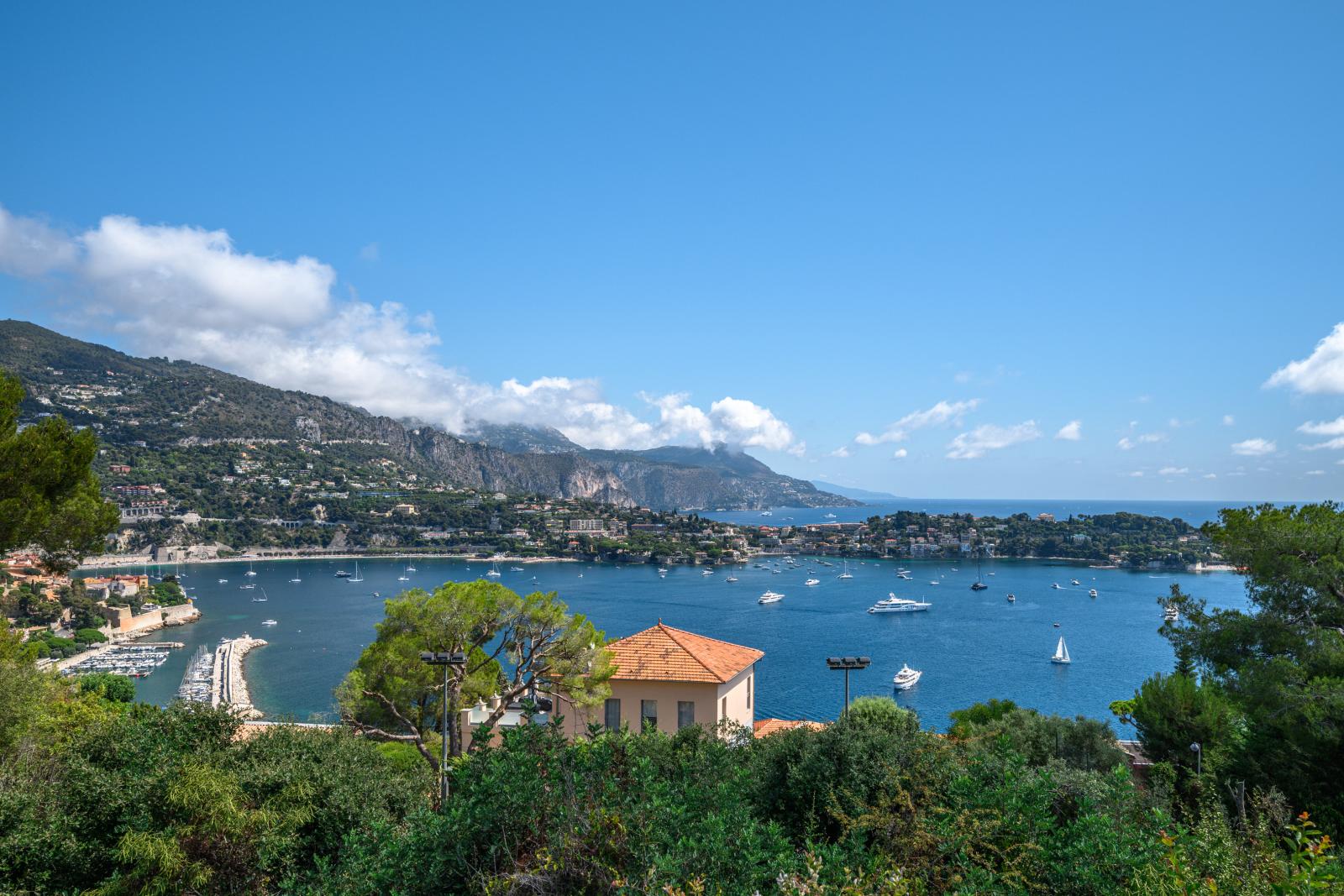 Nice – Villa de luxe rénovée avec piscine et vue panoramique