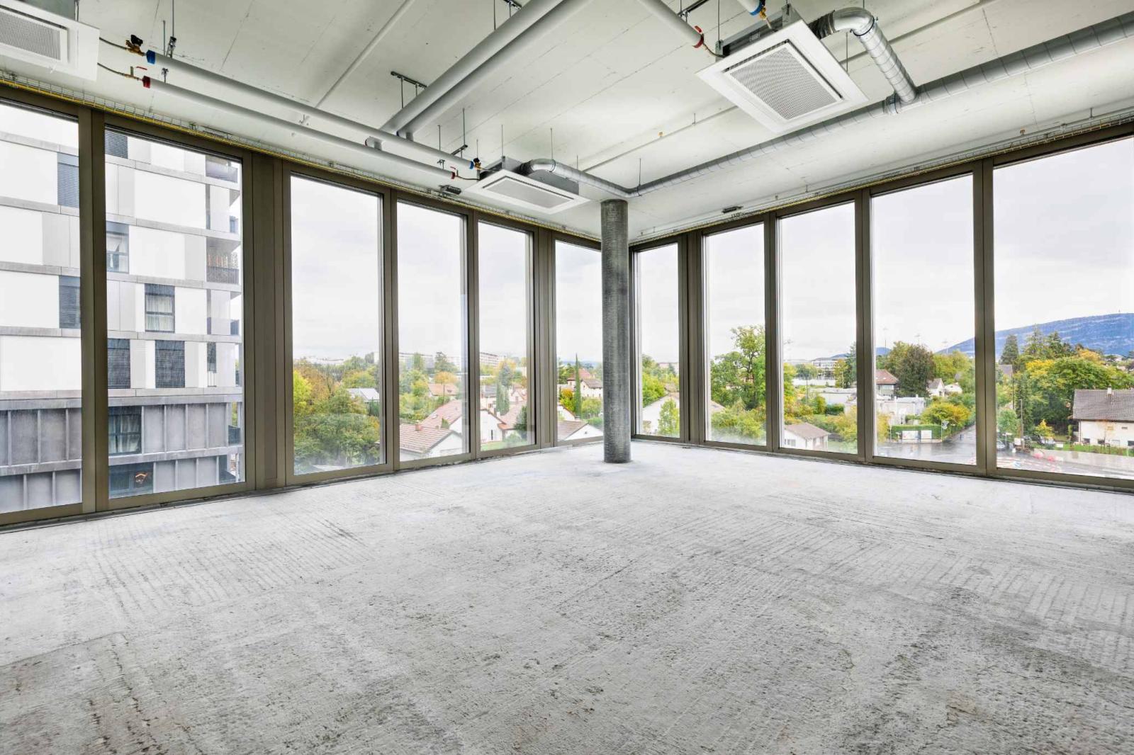 À louer – Bureaux bruts à aménager au Quartier de l’Étang