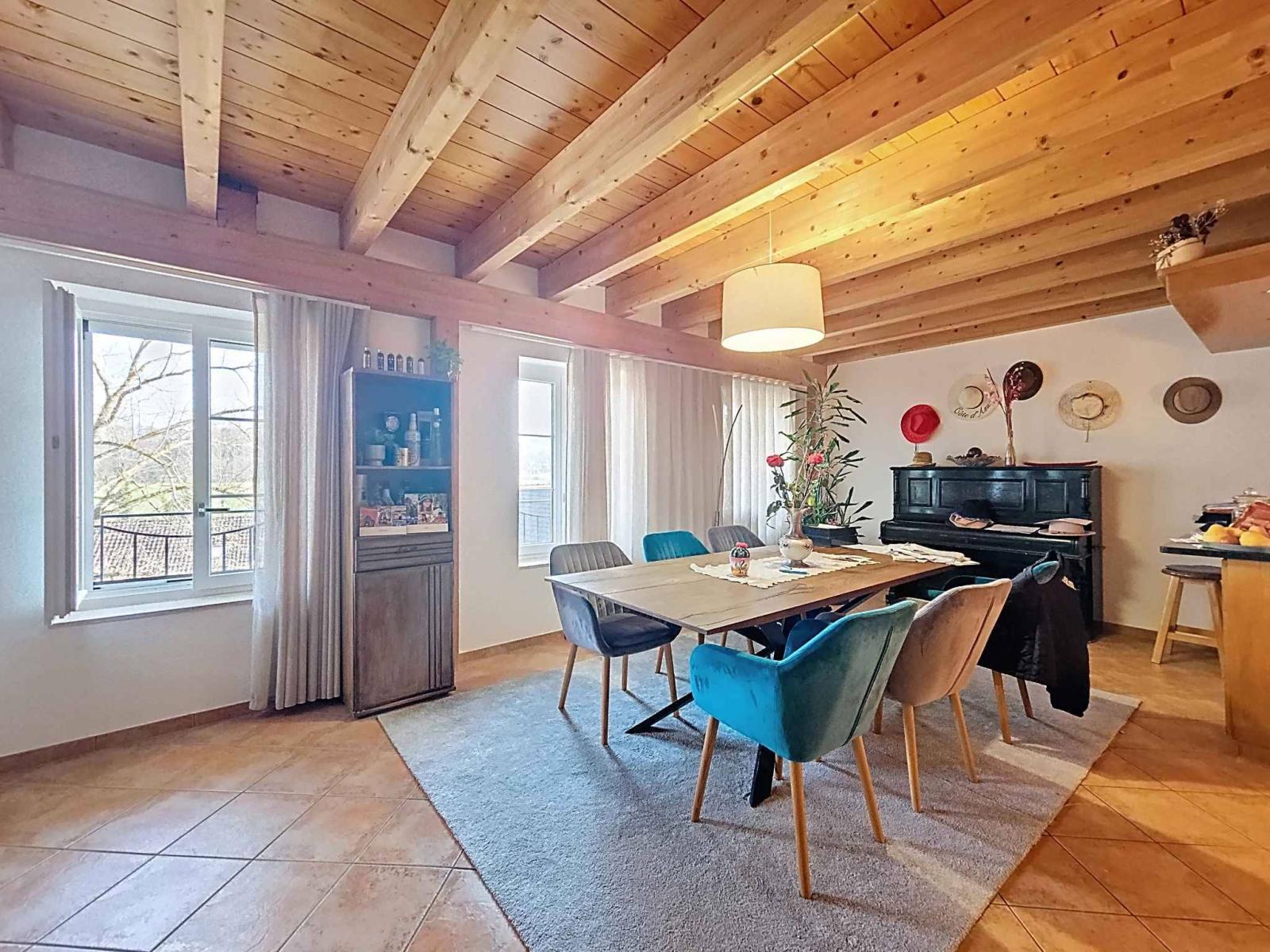 Immeuble d’habitation avec café-restaurant au coeur de la Broye