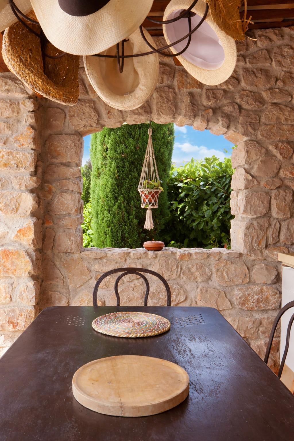 SAINT-MARTIN-DE-PEILLE-VILLA-5 PIÈCES-TERRAIN PLAT-VUE DEGAGÉE